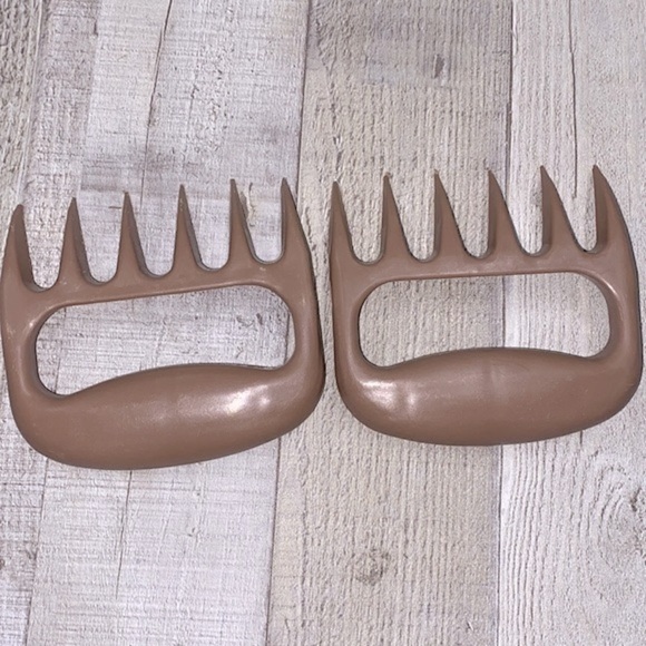 Set of plastic bear paw meat claws - Picture 3 of 3